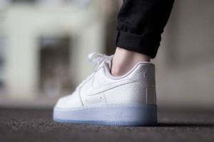 nike-air-force-1-low-wmns-white-icy-sole-sneakerworld